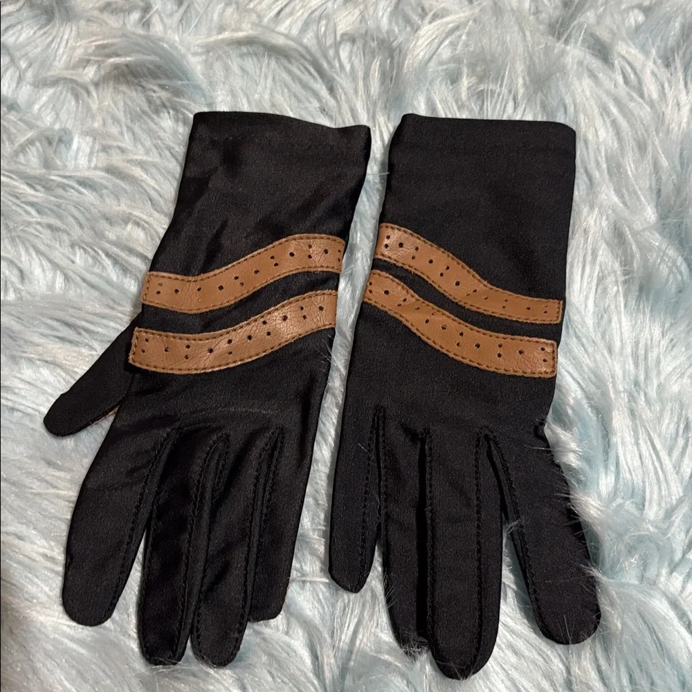 Vintage L’eggs Sheer Energy Black and Brown Driving Gloves
